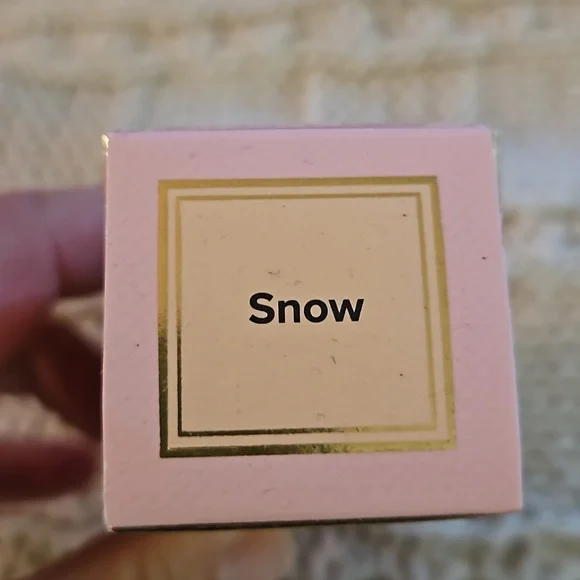 Too Faced Concealer - Picture 3 of 3